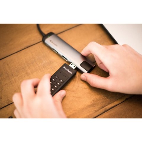 Verbatim USB flash disk, USB 3.0, 128GB, Keypad Secure, czarny, 49429, USB A, 256bitowe szyfrowanie AES, LED