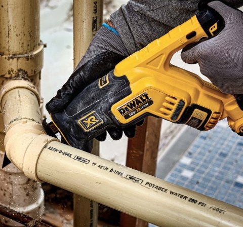 DEWALT | Linear Saw | DCS367N-XJ | 824 W | 18 V