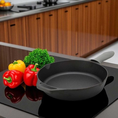 PATELNIA ŻELIWNA 30cm Z SILIKONOWĄ NAKŁADKĄ 2667