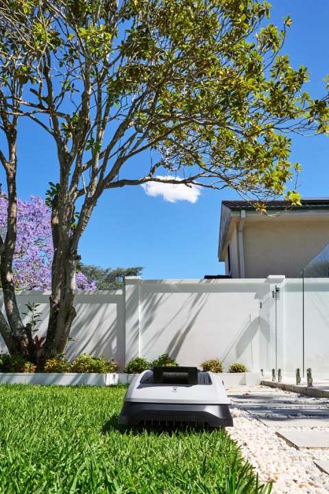 Robot koszący trawę Ecovacs GOAT O800 RTK