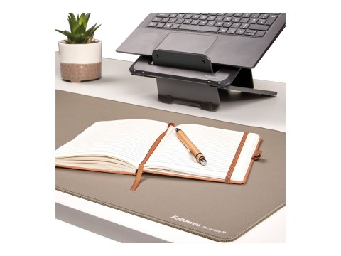 Fellowes Breyta Desk Mat - Sand | Fellowes