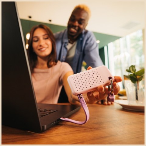 Dysk Zewnętrzny Verbatim Pocket SSD 1TB USB-C 3.2 gen.2 biały-fioletowy 32322