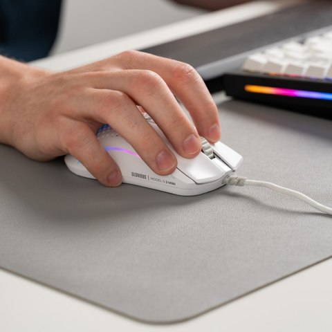 Myszka Glorious Model O 2 Mini Gaming Maus, RGB - biała
