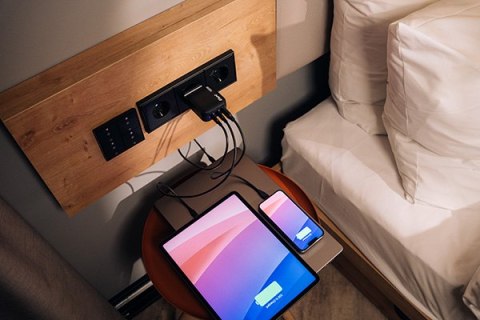 Verbatim, Ładowarka Mini GaN 2 x USB-CR PD 100W a 1 x USB-A QC 3.0, szara, 100 W, wymienne końcówki C,G,A