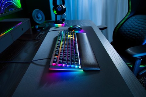 Klawiatura Razer BlackWidow V4 - Podświetlenie - USB-C - QWERTZ - Niemiecki - Przełącznik kluczykowy: Razer Green