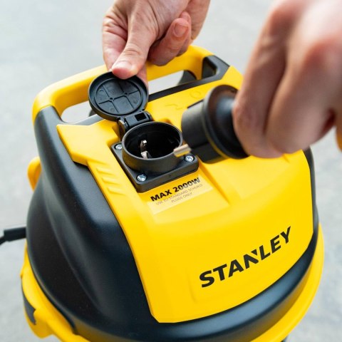 Odkurzacz przemysłowy STANLEY Wet&Dry SXVC30XTDE (1600W; kolor czarny)