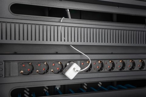 Digitus Mobilna szafa do ładowania 30 notebooków/tabletów do 15,6 cala, USB- C