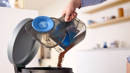 Odkurzacz PHILIPS PowerPro Compact FC 9333/09 (650W; kolor fioletowy)