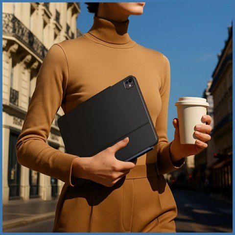 Etui Typecase Edge z klawiaturą do iPad Air 13" 2024/2025 różany