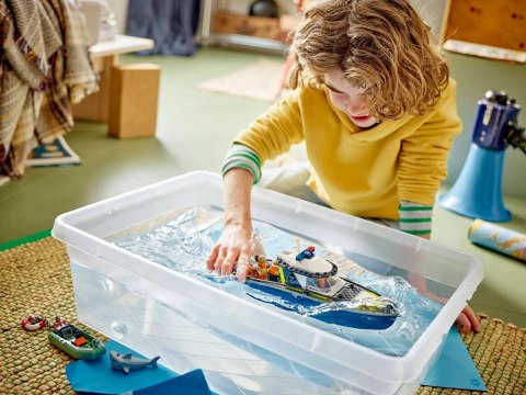 LEGO City 60456 - Pościg łodzią policyjną