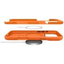 Etui Spigen Silicone Fit MAG MagSafe do iPhone 17 Pro Max pomarańczowy