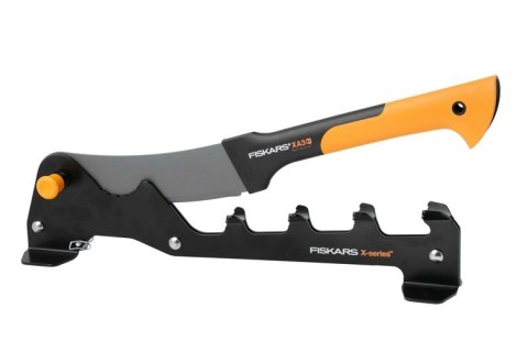 KINDLING MAKER WALL-MOUNTED FISKARS