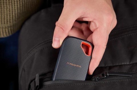 Sandisk Extreme Portable SSD "Tripel" USB 2TB External Drives 2000MB/s(R) / 1800MB/s(W)