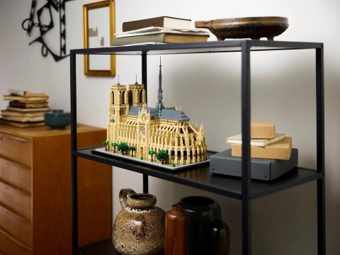 LEGO Architecture 21061 - Notre-Dame w Paryżu