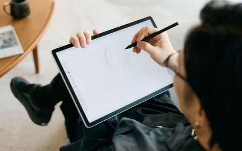 Tablet Wacom MovinkPad Pro 14'' z Android i ekranem OLED, Pro Pen 3